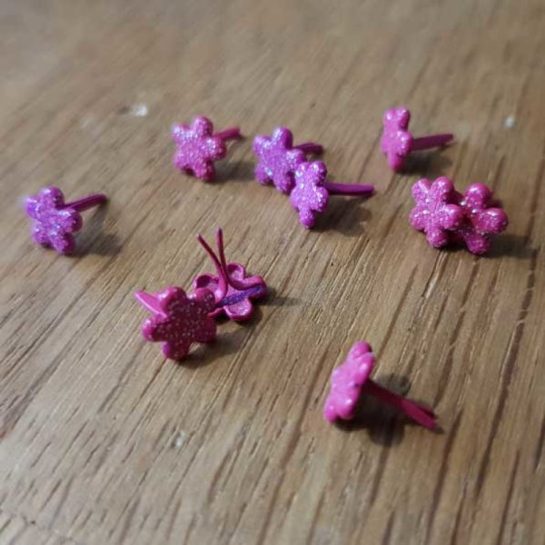 10 Attaches Parisiennes Fleurs paillet&eacute;es dor&eacute; 02- 07 mm