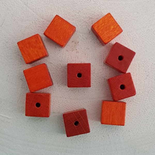 10 Houten Kralen Kubus / Vierkant 10 mm Oranje