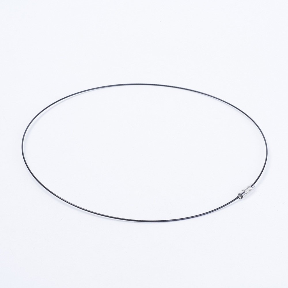 1 halsketting starre draad zwart slotje aan schroef N°01