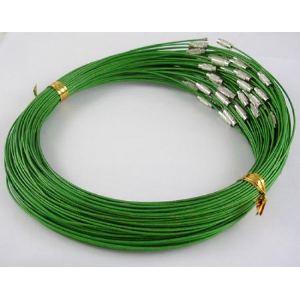 1 halsketting starre draad zee groen schroefsluiting N°01