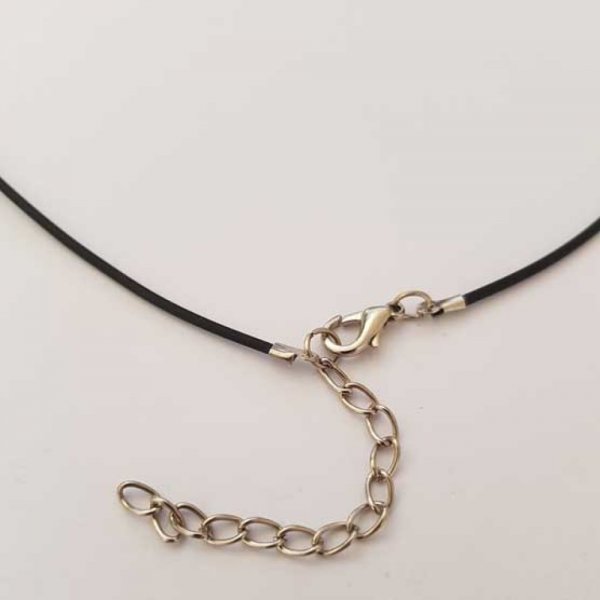 1 halsketting 48 cm rond pvc 1,5 mm met karabijnsluiting