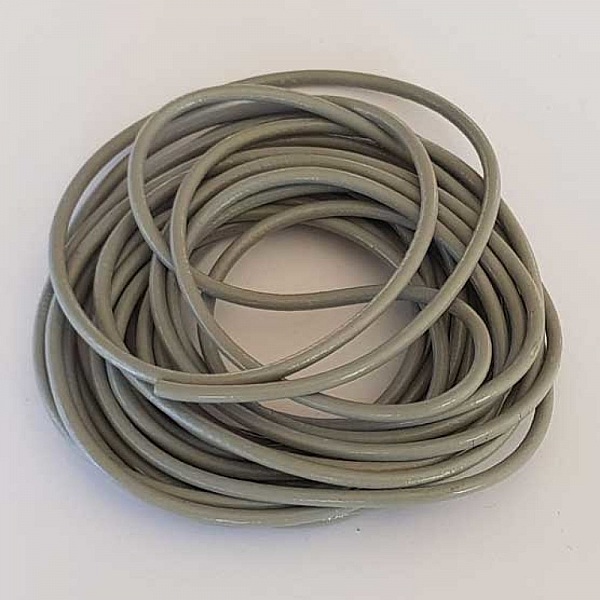 1 m&egrave;tre Cordon rond cuir lisse Gris 02 3 mm