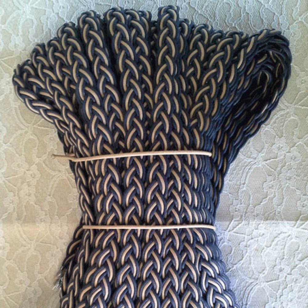 1 meter gevlochten gewaxte vlecht 20 mm N°04