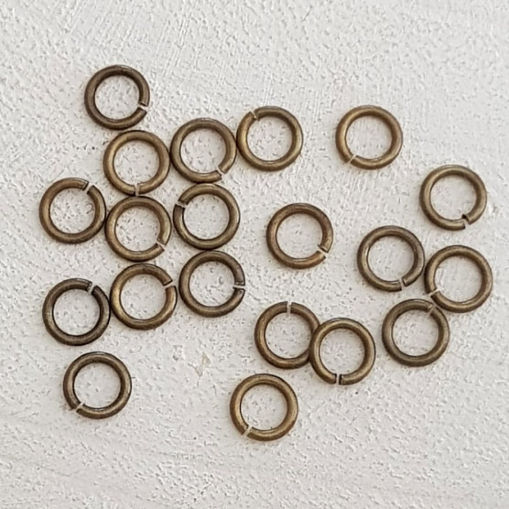 20 open verbindingsringen 06 mm oud goud