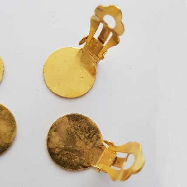 20 Oorbelhouders Clips Plateau 15 mm Goud