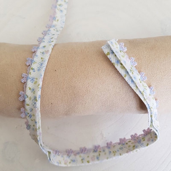 22 cm Ruban Biais Multi-Fleurs et Dentelle N&deg;01