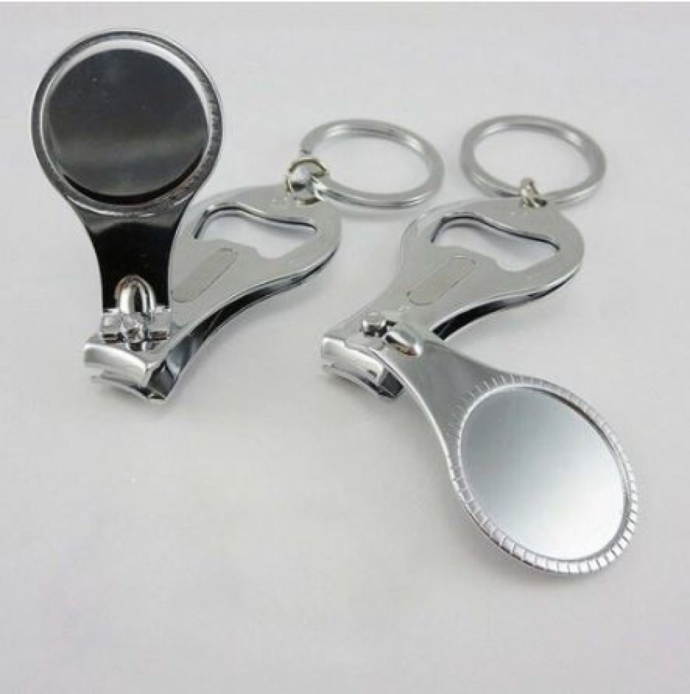 2 Sleutelhangers flesopener - nagelknipper N°02
