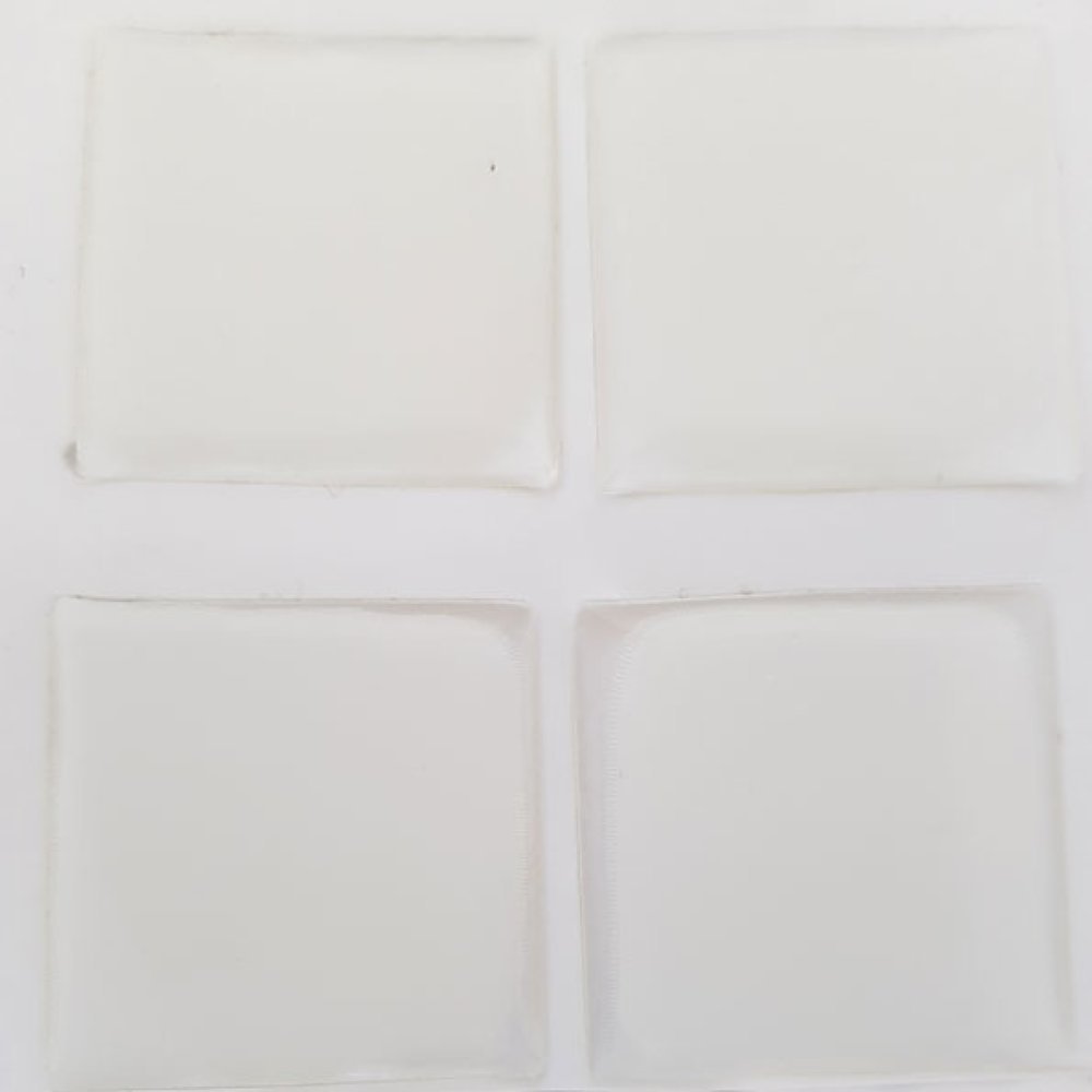 4 zelfklevende Hars Cabochons 25 x 25 mm Transparant