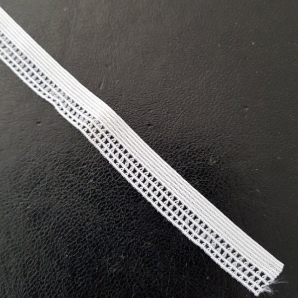 Per meter Fancy wit elastiek 12 mm.