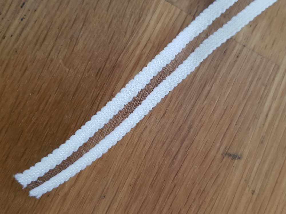 Per meter Fancy wit elastiek 15 mm 02