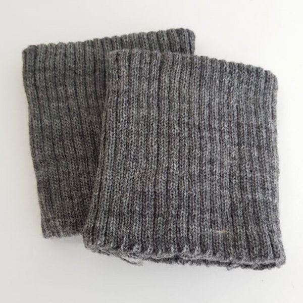 Geribde manchetten of broekspijpen Grijs