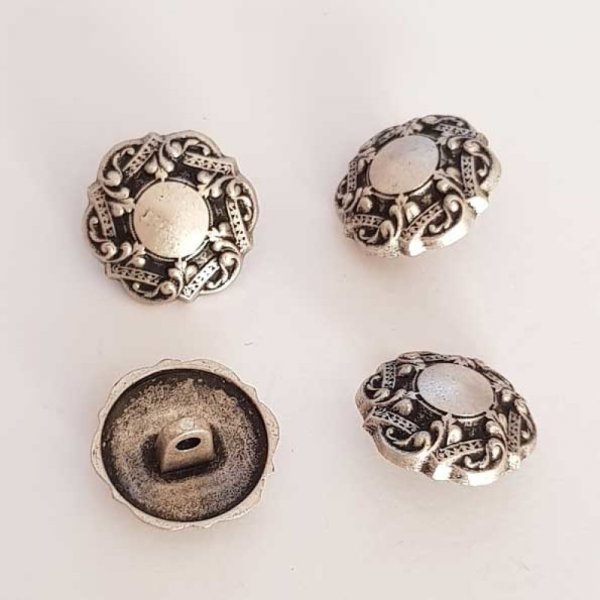Bouton Argent N&deg;26 de 18 mm Rond