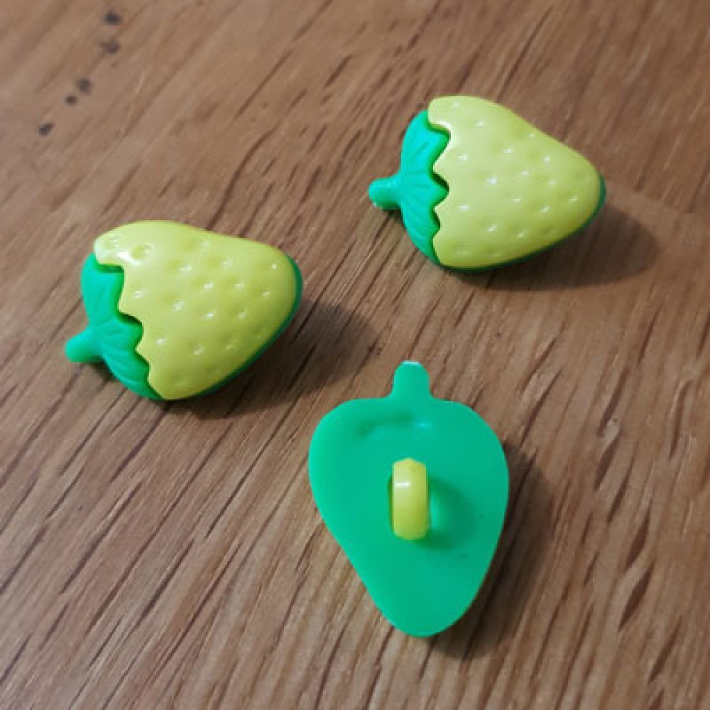 Knopen, kinderen, baby's Aardbeienpatroon N°12 groen en lichtgeel