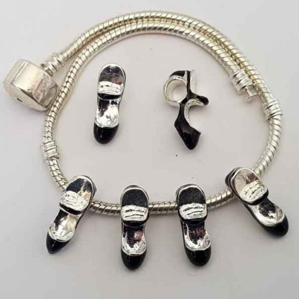 Schoenbedeltje N&deg;04