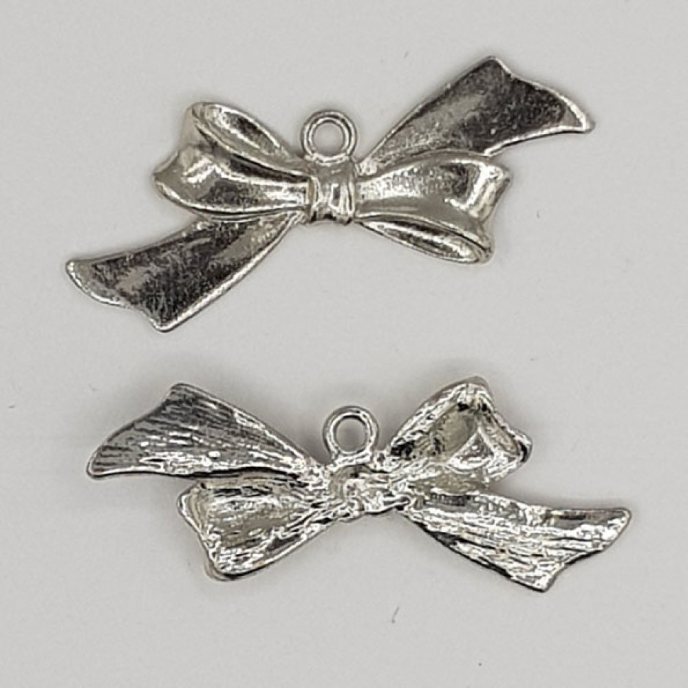 Breloque Nœud N°18 breloque noeud papillon ruban en métal argent