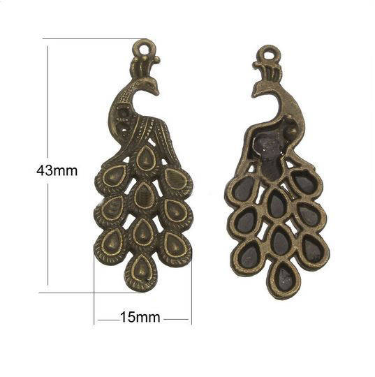 Pauw Bedel in Brons Metaal-02 Pauw Hanger 