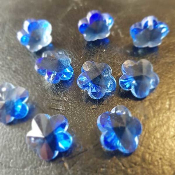 Bloemenhanger van gefacetteerd glas N&deg;04-03