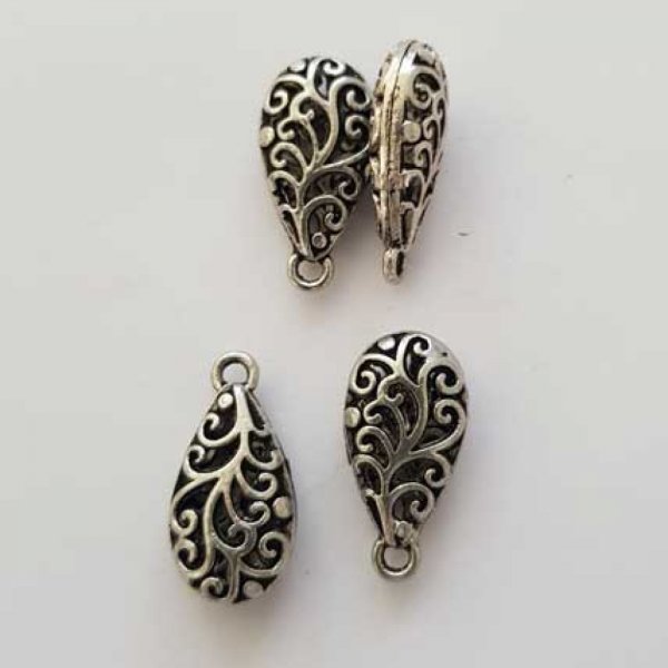 Opengewerkte druppelbedel N&deg;04-01