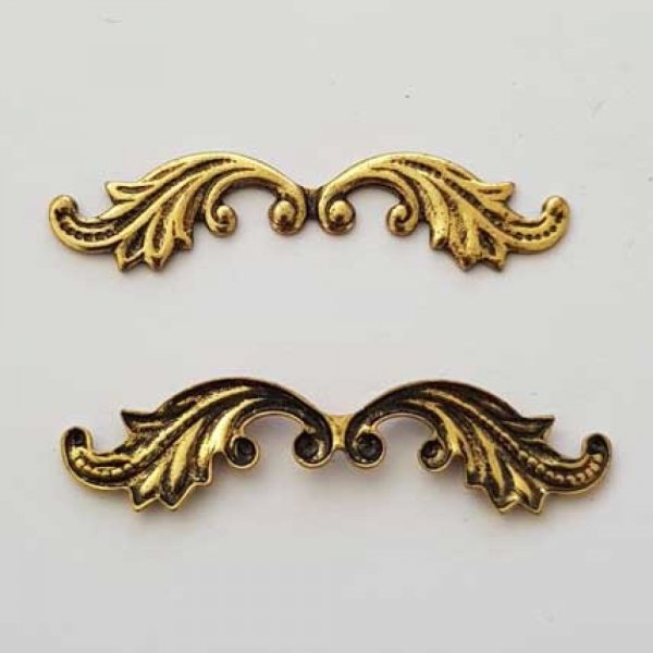 Breloque pendentif Moustache N&deg;27 Dor&eacute;