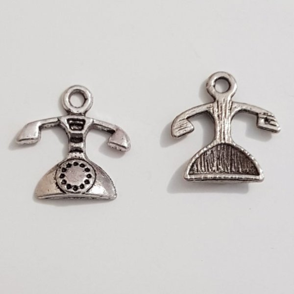 Telefoon charme N&deg;04