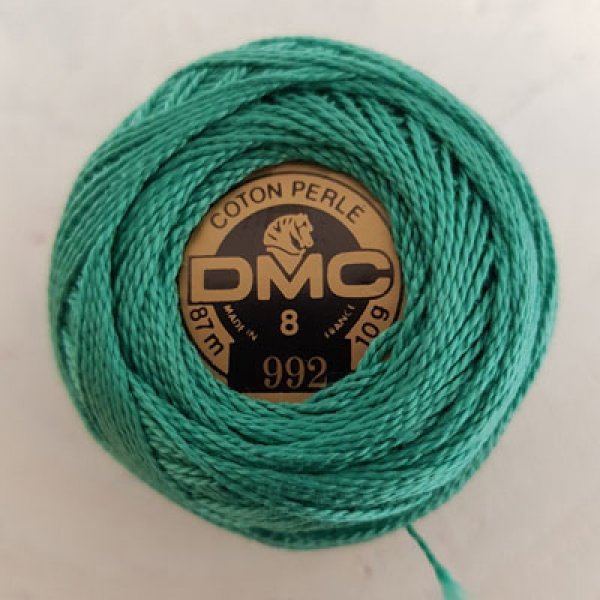 Borduurkatoenen kralen op een klosje, DMC nr. 8 - 10 g