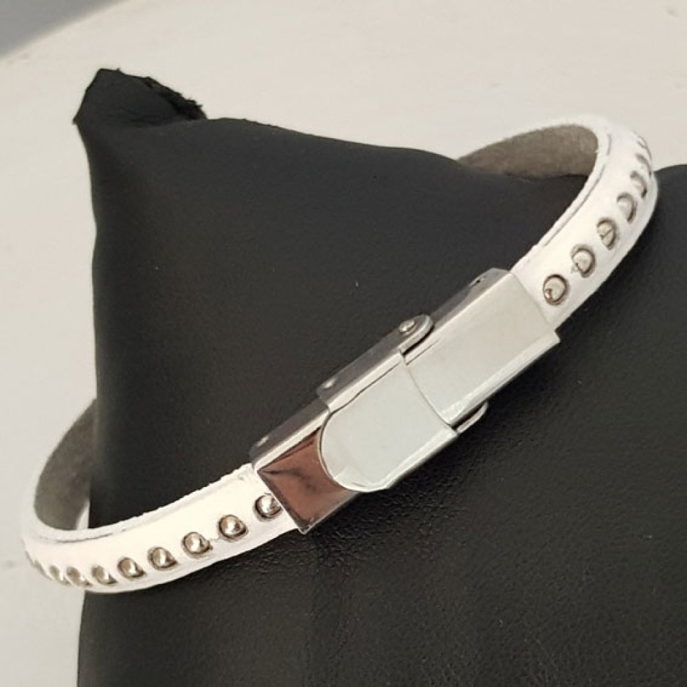 Lederen Spiegelbol Zilver 06 mm met nikkelvrije kogelketting per 20 cm