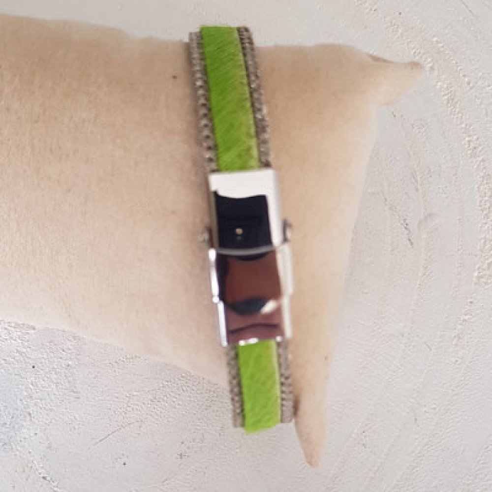 Anijsgroen plat kalfsleer 10 mm bij 20 cm huid en ketting