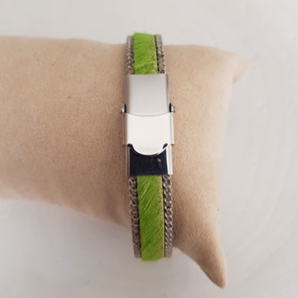 Anijsgroen plat kalfsleer 10 mm bij 20 cm huid en ketting