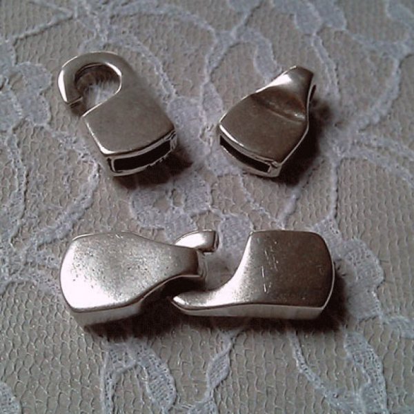 Zamak haaksluiting voor leer 10 mm