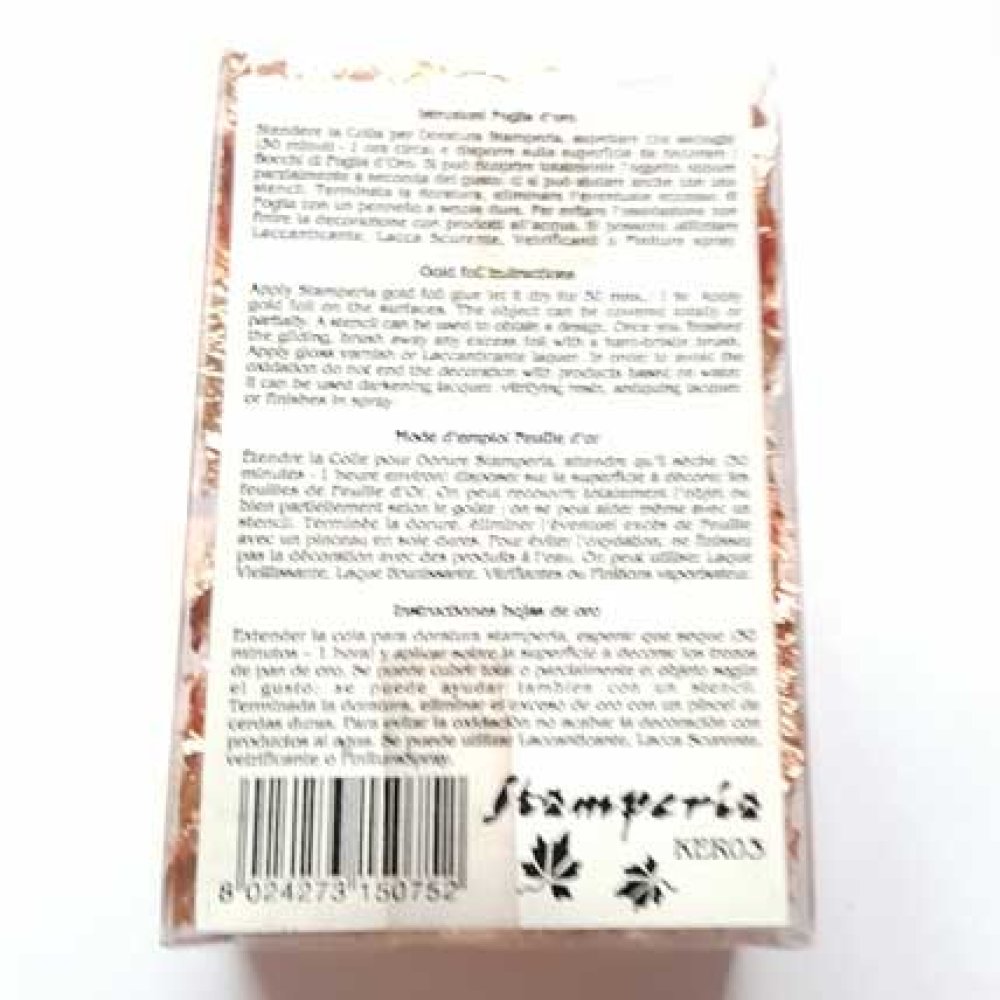 Gouden bladeren in stampedia vlokken