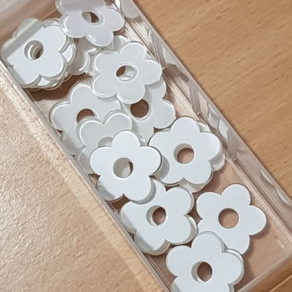 Synthetische Bloem 27 mm Wit