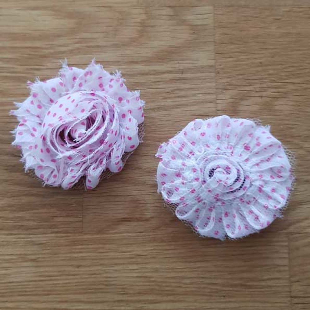 Gerafelde stoffen bloem nr. 23