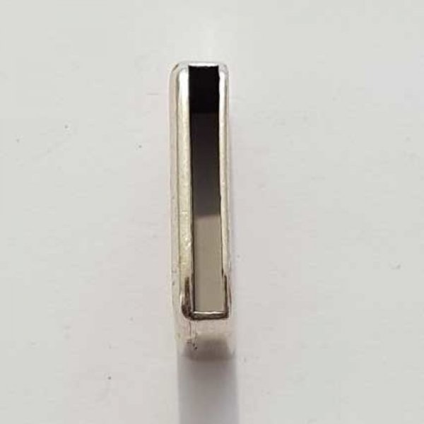 Passant 25 mm en Zamak Lettre D  Argent