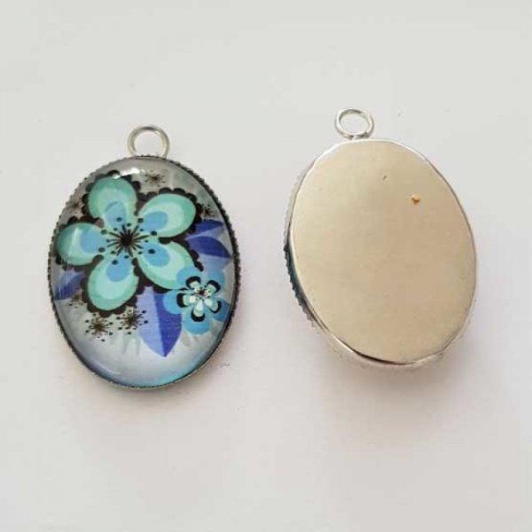 Pendentif Cabochon Ovale 25 x 18 mm en Verre Fantaisie N&deg;05-01