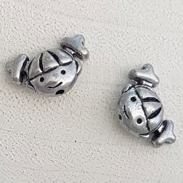 Metalen kraal Meisje 3D zilver N&deg;01