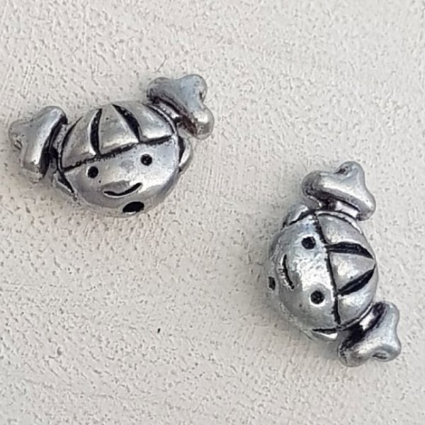 Metalen kraal Meisje 3D zilver N&deg;01