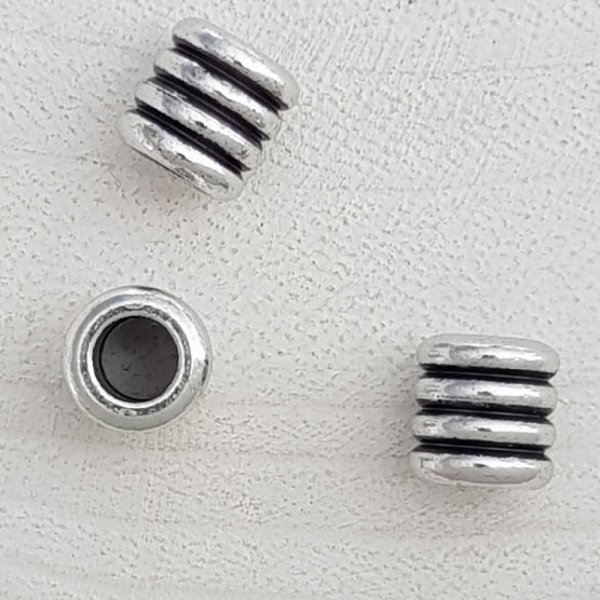 Zilveren buis kraal N&deg;12