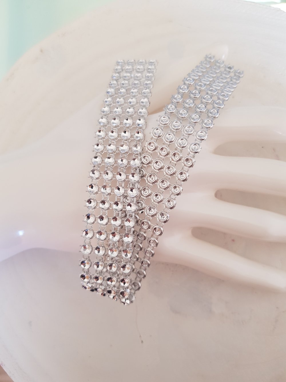 Zilver Strass Lint per 0,22 cm per 2 stuks.