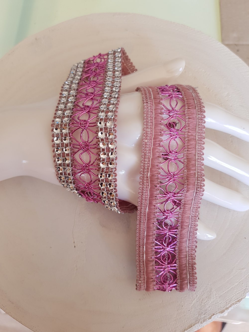 Strass Lint N&deg;06 Zilver en Roze per 0,50 cm.