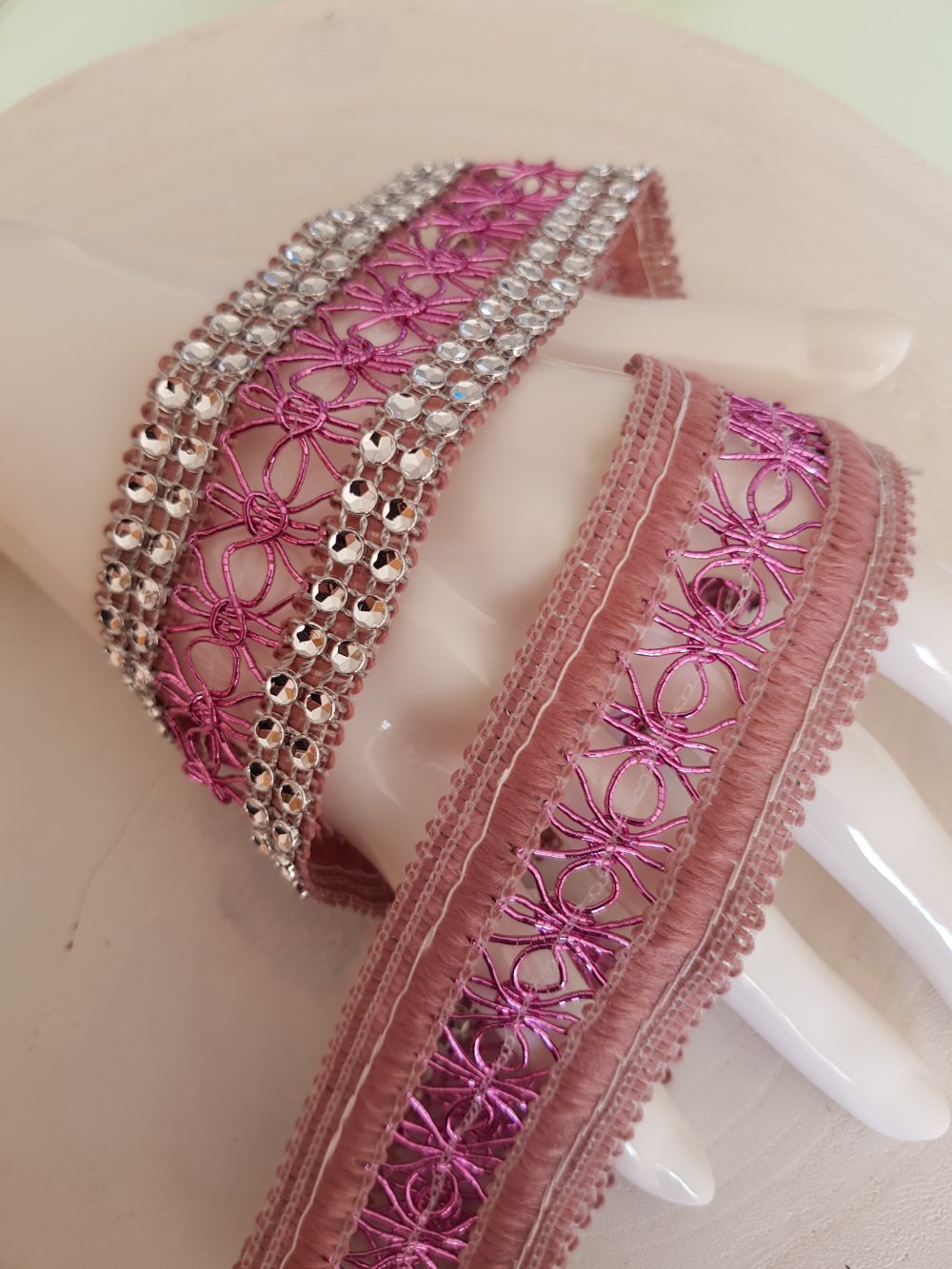 Strass Lint N°06 Zilver en Roze per 0,50 cm.