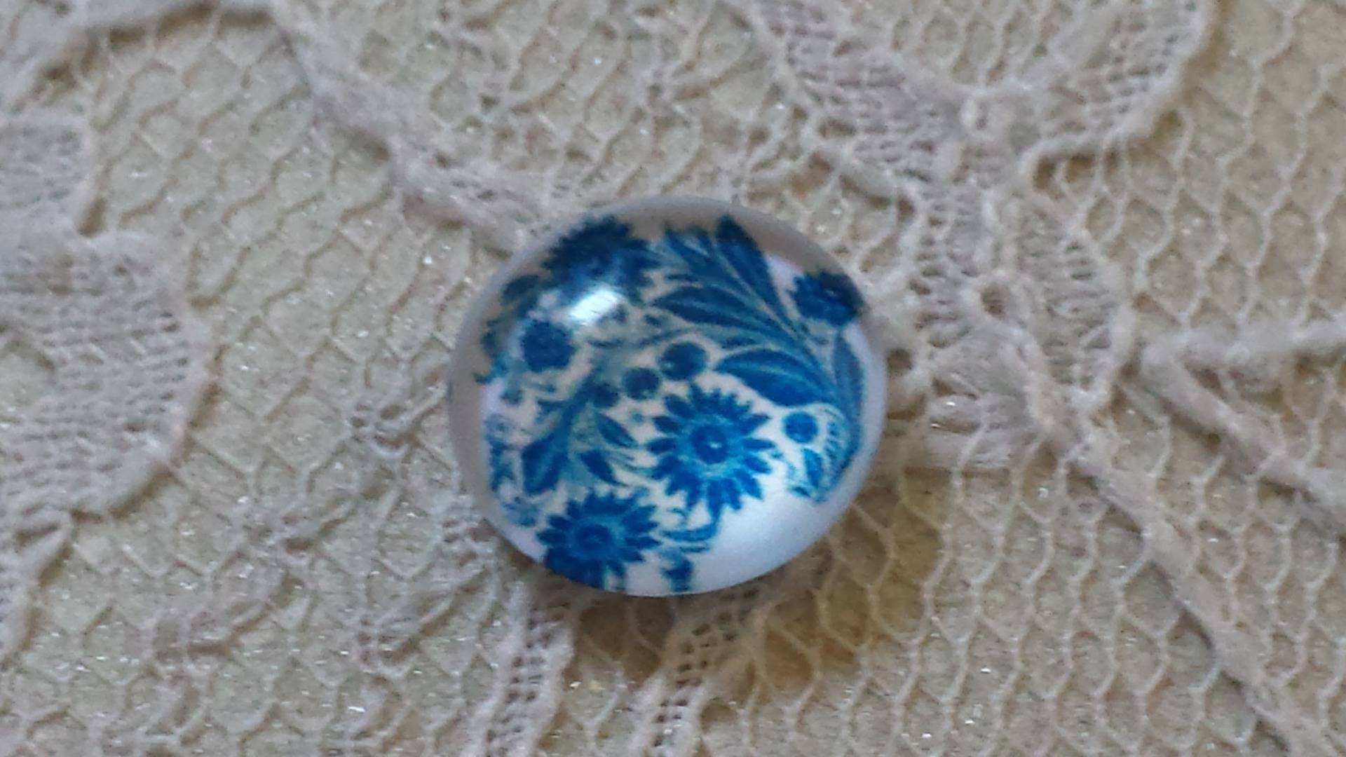 glas cabochon rond 12mm blauwe bloem 001 