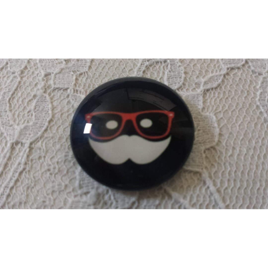 glazen cabochon rond 25mm snor 044 
