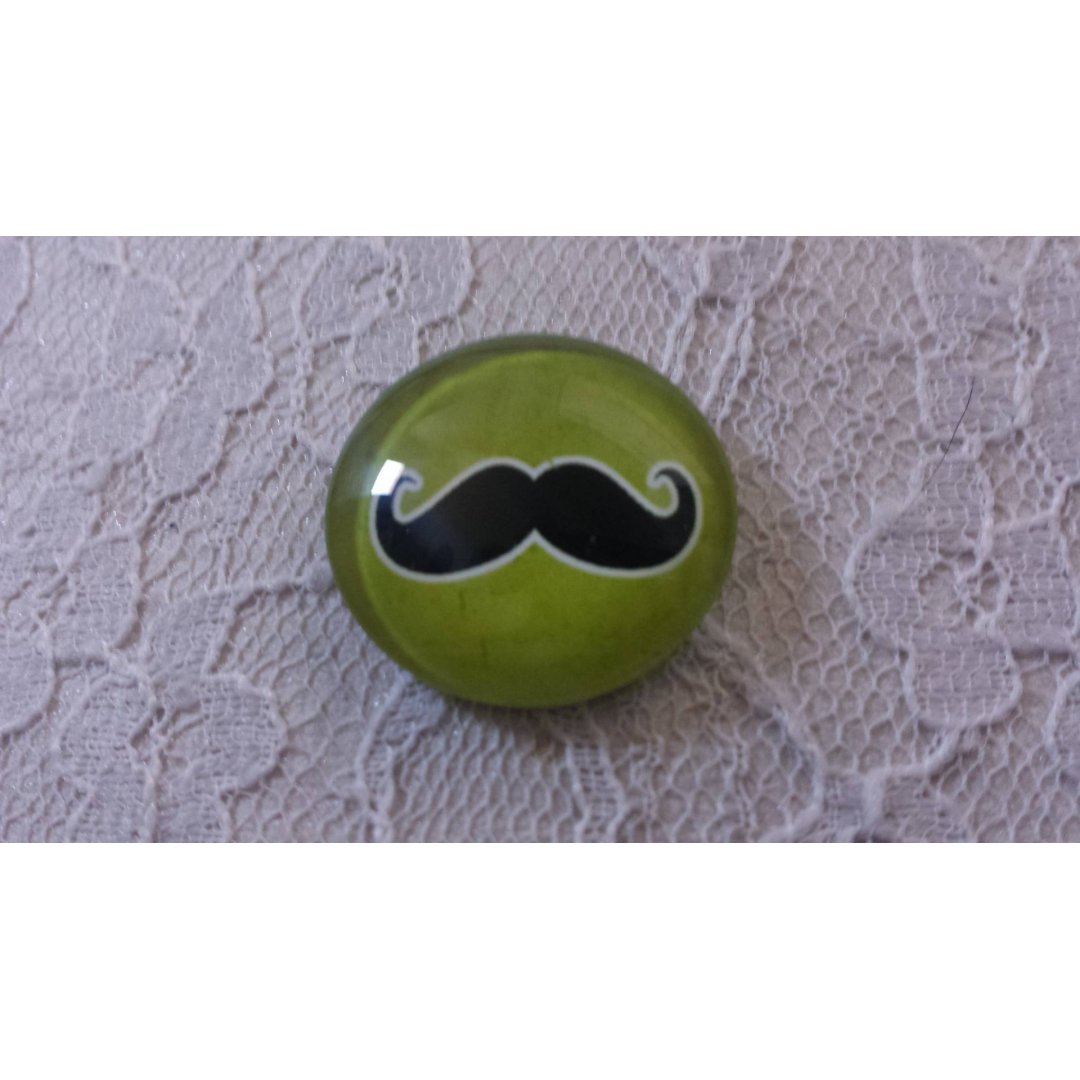 glazen cabochon rond 25mm snor 034 