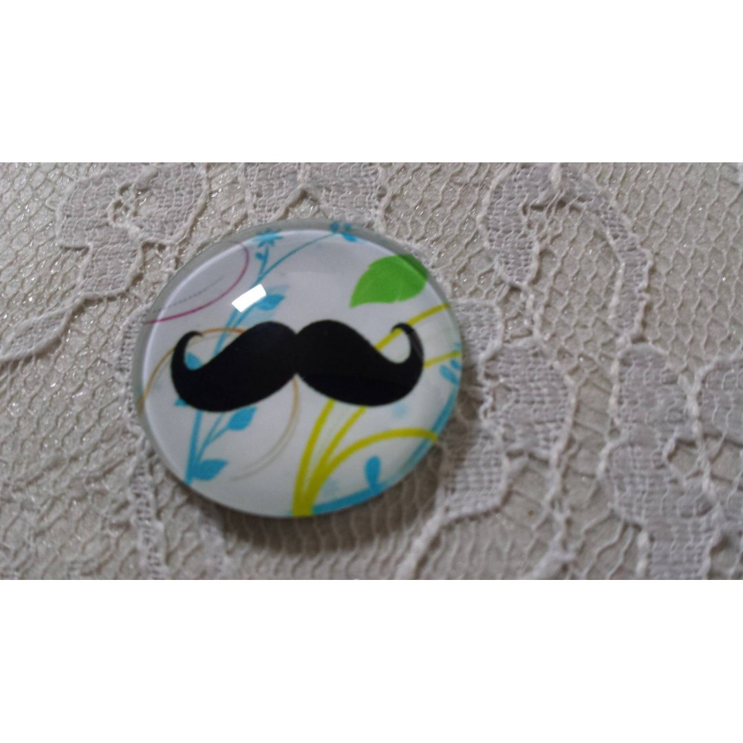 glazen cabochon rond 25mm snor 031 