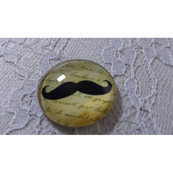 glazen cabochon rond 25mm snor 020 