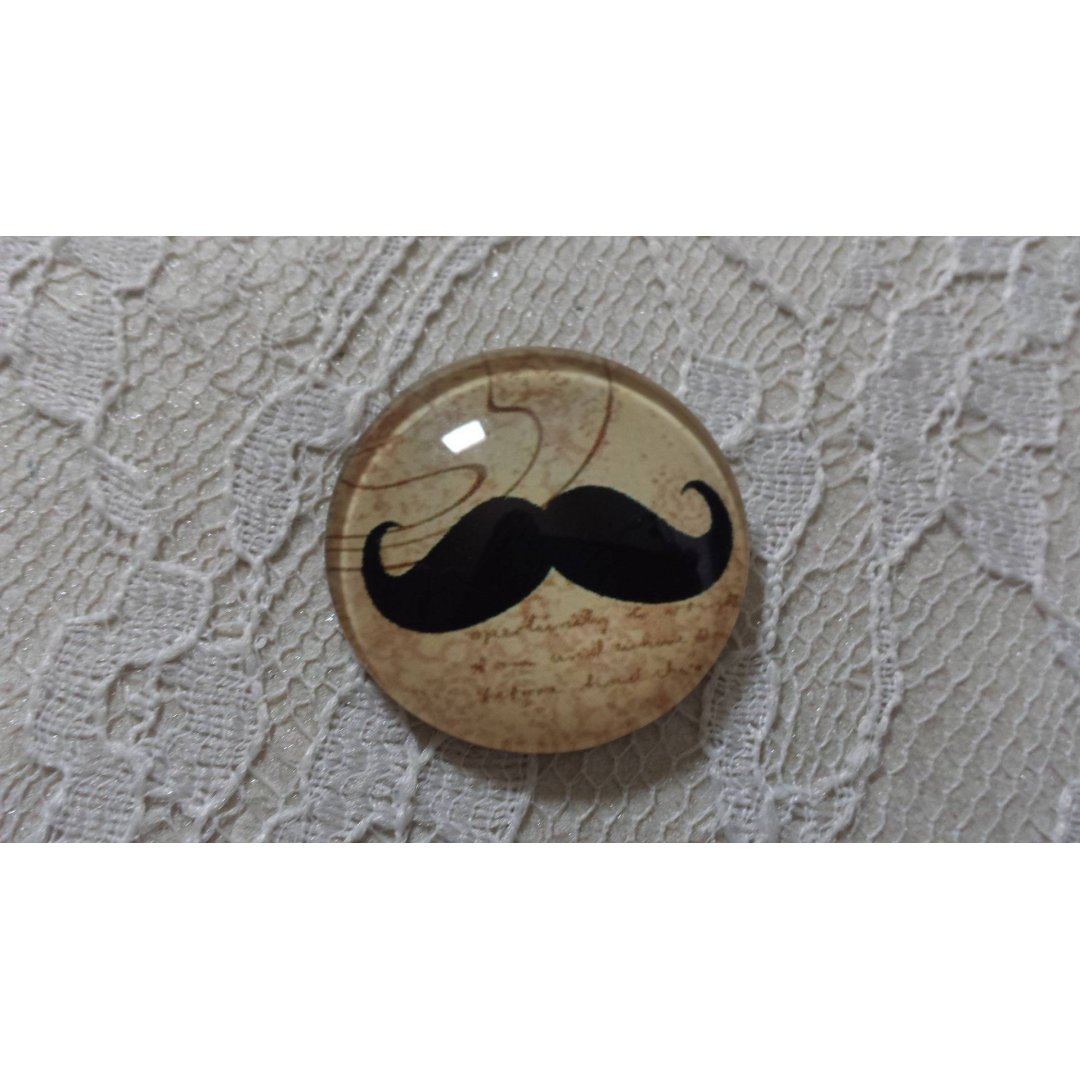 glazen cabochon rond 25mm snor 005 
