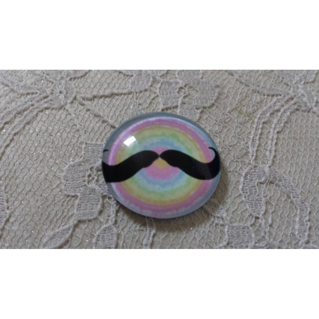 glazen cabochon rond 25mm snor 001 