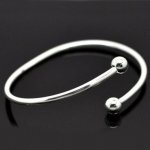 Europese stijve armband