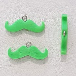 Hanger Moustache N°02 Groen