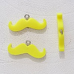Hanger Moustache N°10 Fluorescerend geel